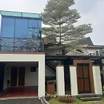 Vimala Hills Villa 3-Br Bromo